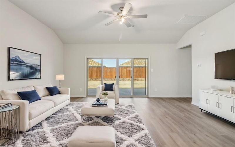 2315 Lone Star Lane, Seagoville, TX 75159, 4 Bedrooms Bedrooms, ,3 BathroomsBathrooms,Residential,For Sale,2315 Lone Star Lane,20923227