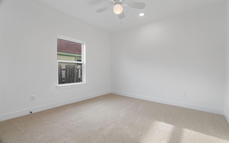 5120 Draper Street, Fort Worth, TX 76105, 3 Bedrooms Bedrooms, ,2 BathroomsBathrooms,Residential,For Sale,5120 Draper Street,20921585