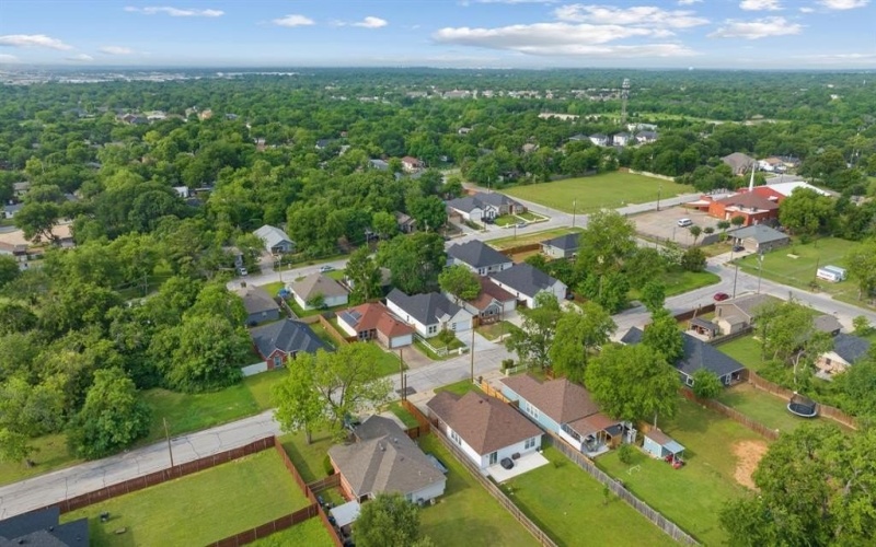 5120 Draper Street, Fort Worth, TX 76105, 3 Bedrooms Bedrooms, ,2 BathroomsBathrooms,Residential,For Sale,5120 Draper Street,20921585
