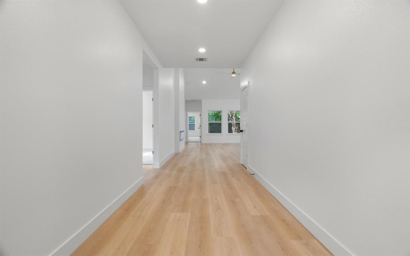 5120 Draper Street, Fort Worth, TX 76105, 3 Bedrooms Bedrooms, ,2 BathroomsBathrooms,Residential,For Sale,5120 Draper Street,20921585