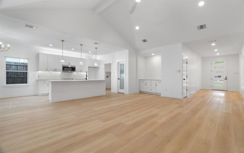 5120 Draper Street, Fort Worth, TX 76105, 3 Bedrooms Bedrooms, ,2 BathroomsBathrooms,Residential,For Sale,5120 Draper Street,20921585
