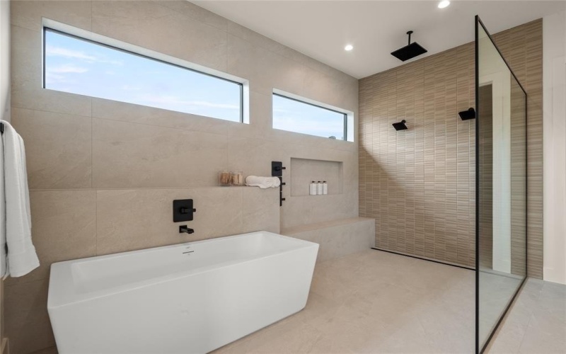 9834 Shoreview Road, Dallas, TX 75238, 5 Bedrooms Bedrooms, ,6 BathroomsBathrooms,Residential,For Sale,9834 Shoreview Road,20919864