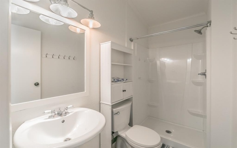 534 Private Road 3204, Bridgeport, TX 76426, 3 Bedrooms Bedrooms, ,2 BathroomsBathrooms,Residential,For Sale,534 Private Road 3204,20928802