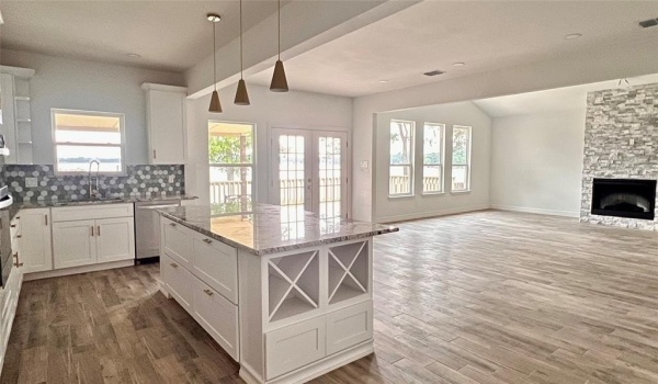 162 Oak Hills Drive, Mabank, TX 75156, 4 Habitaciones Habitaciones , ,3 BañosBaños,Residential,En Venta,162 Oak Hills Drive,20922561