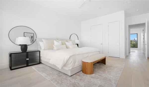 610 N Oak Cliff Boulevard #205, Dallas, TX 75208, 3 Habitaciones Habitaciones , ,3 BañosBaños,Residential,En Venta,610 N Oak Cliff Boulevard,20928303