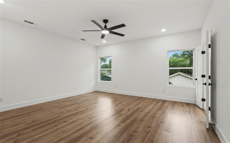 2823 Peary Avenue, Dallas, TX 75215, 3 Habitaciones Habitaciones , ,2 BañosBaños,Residential,En Venta,2823 Peary Avenue,20926497