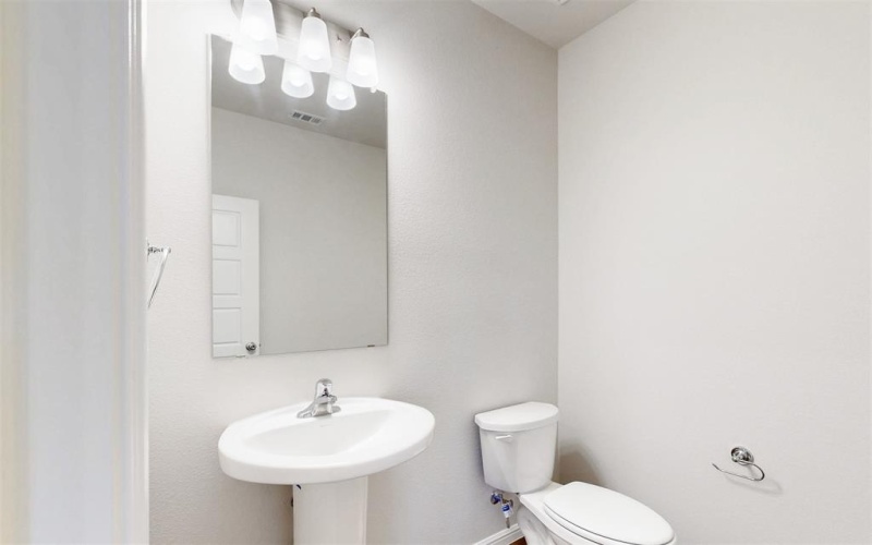 716 Parkside Drive, Justin, TX 76247, 5 Bedrooms Bedrooms, ,3 BathroomsBathrooms,Residential,For Sale,716 Parkside Drive,20924428