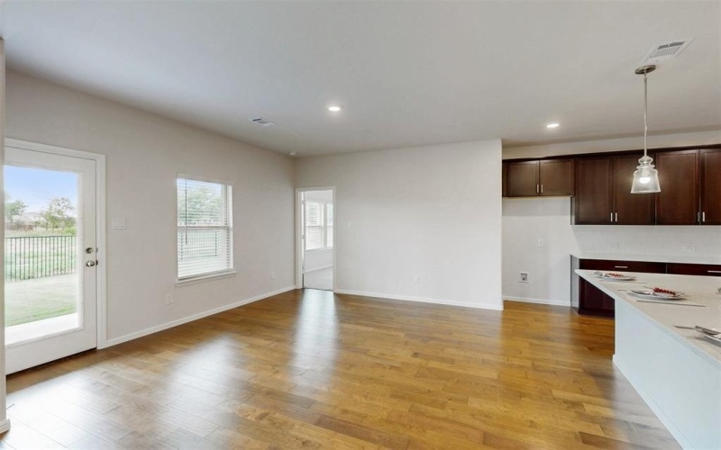 716 Parkside Drive, Justin, TX 76247, 5 Bedrooms Bedrooms, ,3 BathroomsBathrooms,Residential,For Sale,716 Parkside Drive,20924428