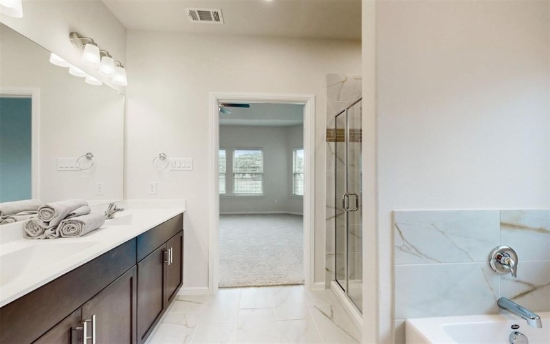 716 Parkside Drive, Justin, TX 76247, 5 Bedrooms Bedrooms, ,3 BathroomsBathrooms,Residential,For Sale,716 Parkside Drive,20924428