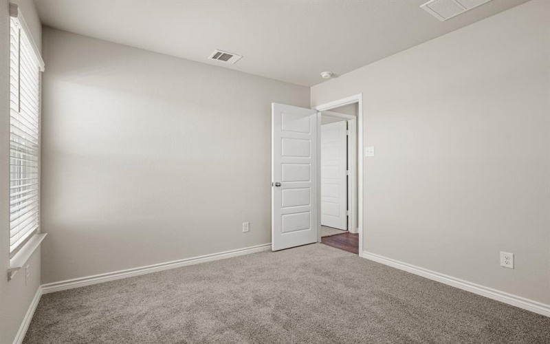 9220 Union Pacific Drive, Fort Worth, TX 76036, 3 Bedrooms Bedrooms, ,2 BathroomsBathrooms,Residential,For Sale,9220 Union Pacific Drive,20933531