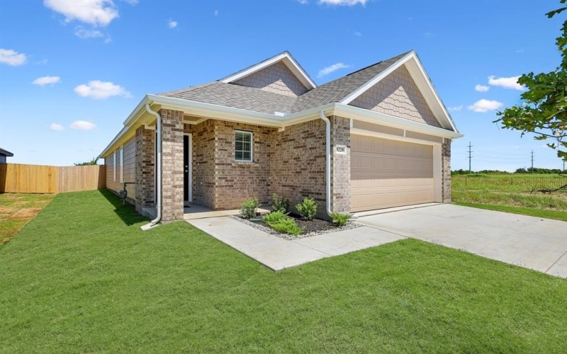 9220 Union Pacific Drive, Fort Worth, TX 76036, 3 Bedrooms Bedrooms, ,2 BathroomsBathrooms,Residential,For Sale,9220 Union Pacific Drive,20933531