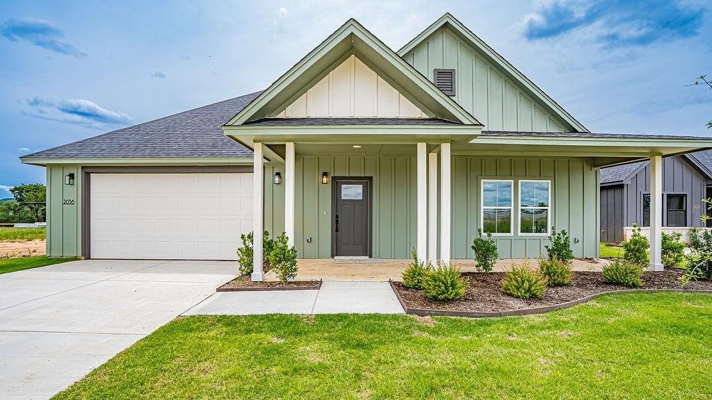 2036 Salina Circle, Granbury, TX 76048, 3 Habitaciones Habitaciones , ,2 BañosBaños,Residential,En Venta,2036 Salina Circle,20933604