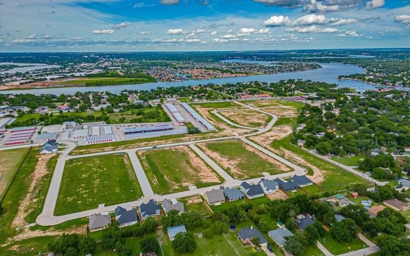 2100 Salina Circle, Granbury, TX 76048, 3 Bedrooms Bedrooms, ,2 BathroomsBathrooms,Residential,For Sale,2100 Salina Circle,20934018