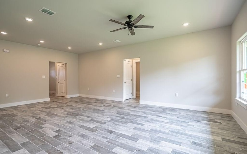 2100 Salina Circle, Granbury, TX 76048, 3 Bedrooms Bedrooms, ,2 BathroomsBathrooms,Residential,For Sale,2100 Salina Circle,20934018