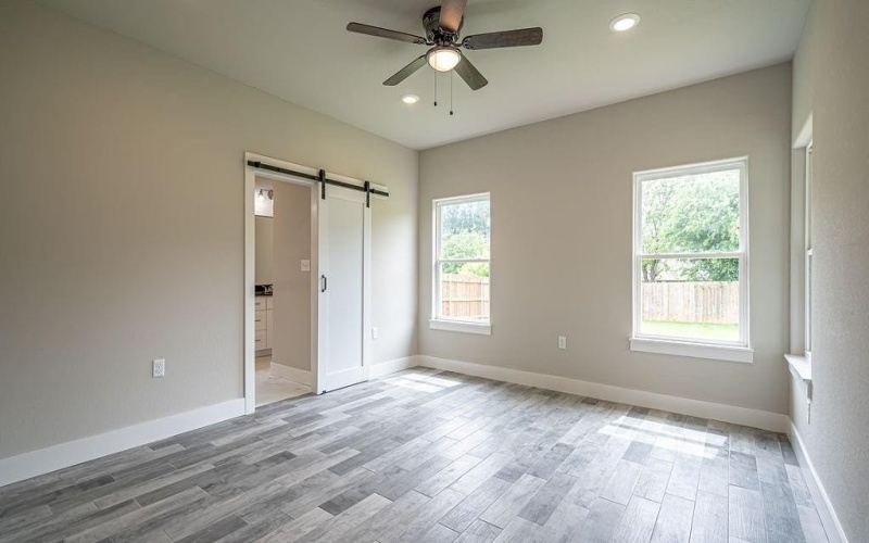 2100 Salina Circle, Granbury, TX 76048, 3 Bedrooms Bedrooms, ,2 BathroomsBathrooms,Residential,For Sale,2100 Salina Circle,20934018