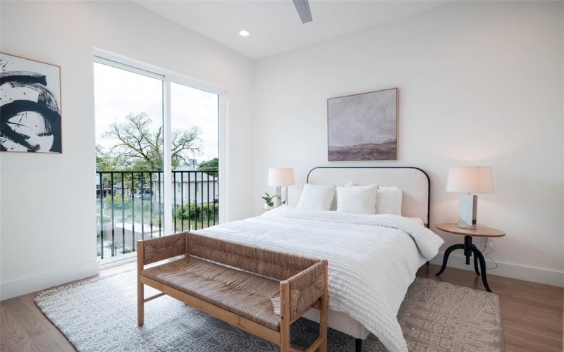 4517 Munger Avenue #104, Dallas, TX 75204, 2 Bedrooms Bedrooms, ,2 BathroomsBathrooms,Residential,For Sale,4517 Munger Avenue,20934226
