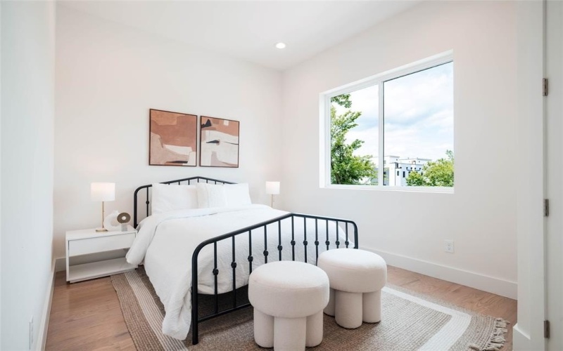 4517 Munger Avenue #104, Dallas, TX 75204, 2 Bedrooms Bedrooms, ,2 BathroomsBathrooms,Residential,For Sale,4517 Munger Avenue,20934226