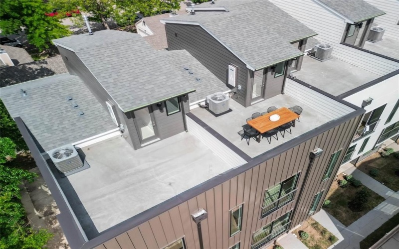 4517 Munger Avenue #104, Dallas, TX 75204, 2 Bedrooms Bedrooms, ,2 BathroomsBathrooms,Residential,For Sale,4517 Munger Avenue,20934226
