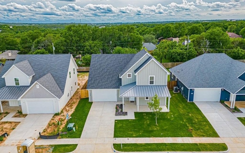2048 Salina Circle, Granbury, TX 76048, 4 Bedrooms Bedrooms, ,3 BathroomsBathrooms,Residential,For Sale,2048 Salina Circle,20935469