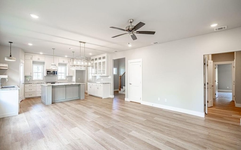 2048 Salina Circle, Granbury, TX 76048, 4 Bedrooms Bedrooms, ,3 BathroomsBathrooms,Residential,For Sale,2048 Salina Circle,20935469