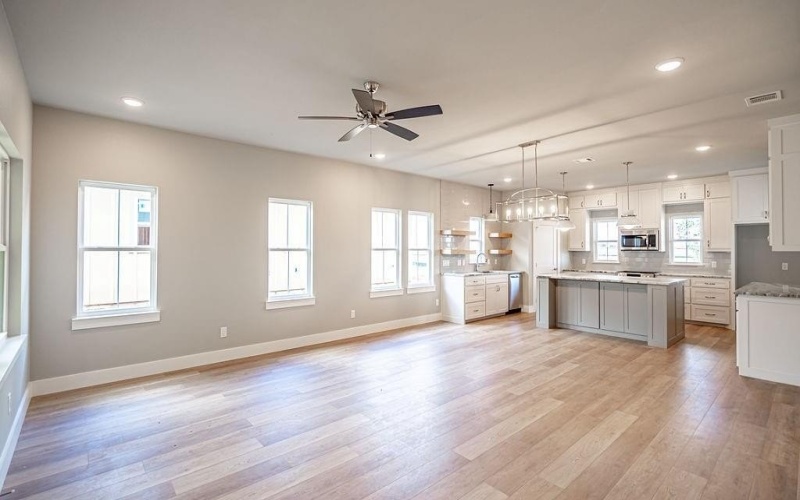 2048 Salina Circle, Granbury, TX 76048, 4 Bedrooms Bedrooms, ,3 BathroomsBathrooms,Residential,For Sale,2048 Salina Circle,20935469