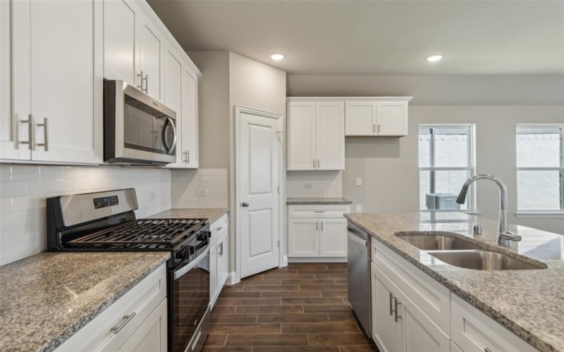 1625 Cloud Cover View, Weston, TX 75009, 3 Bedrooms Bedrooms, ,2 BathroomsBathrooms,Residential,For Sale,1625 Cloud Cover View,20934438