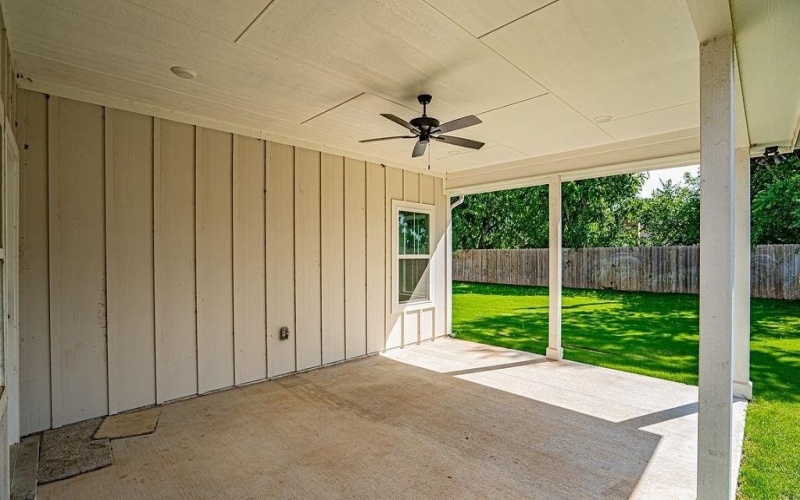 2204 Salina Circle, Granbury, TX 76048, 4 Bedrooms Bedrooms, ,3 BathroomsBathrooms,Residential,For Sale,2204 Salina Circle,20935788