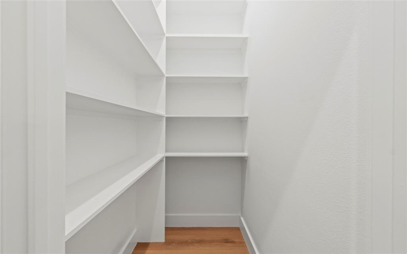 426 Avenue E, Dallas, TX 75203, 4 Bedrooms Bedrooms, ,5 BathroomsBathrooms,Residential,For Sale,426 Avenue E,20935823