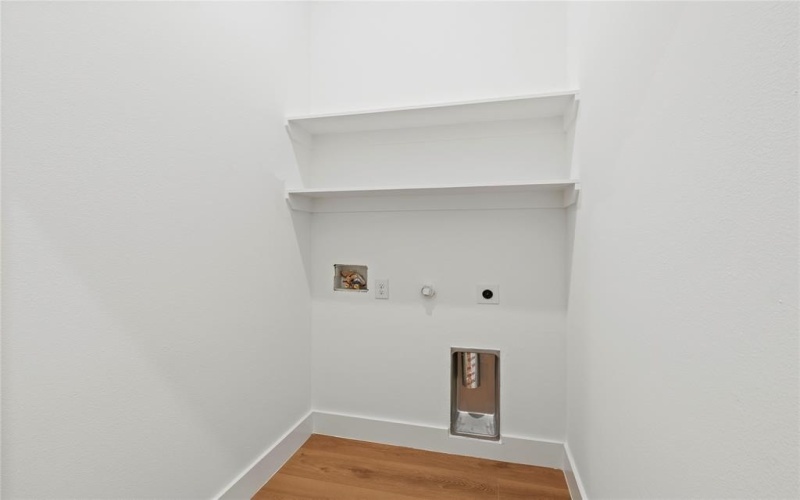 426 Avenue E, Dallas, TX 75203, 4 Bedrooms Bedrooms, ,5 BathroomsBathrooms,Residential,For Sale,426 Avenue E,20935823