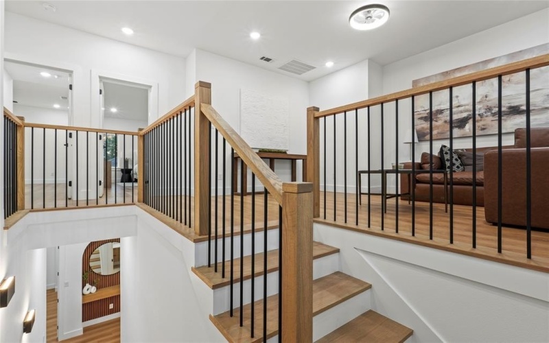 426 Avenue E, Dallas, TX 75203, 4 Bedrooms Bedrooms, ,5 BathroomsBathrooms,Residential,For Sale,426 Avenue E,20935823