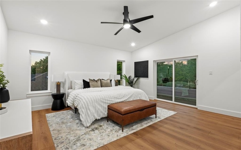 426 Avenue E, Dallas, TX 75203, 4 Bedrooms Bedrooms, ,5 BathroomsBathrooms,Residential,For Sale,426 Avenue E,20935823