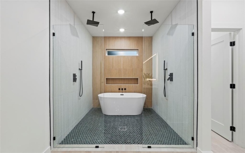 426 Avenue E, Dallas, TX 75203, 4 Bedrooms Bedrooms, ,5 BathroomsBathrooms,Residential,For Sale,426 Avenue E,20935823