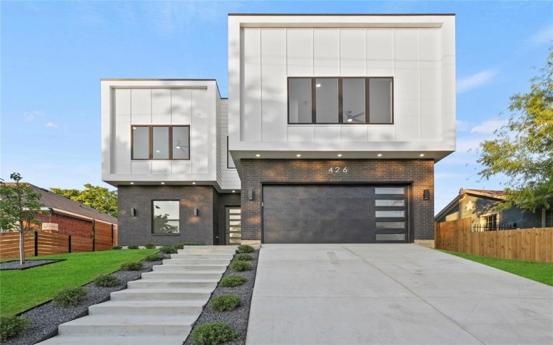 426 Avenue E, Dallas, TX 75203, 4 Bedrooms Bedrooms, ,5 BathroomsBathrooms,Residential,For Sale,426 Avenue E,20935823
