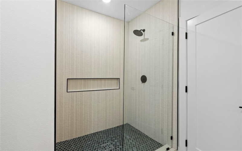 426 Avenue E, Dallas, TX 75203, 4 Bedrooms Bedrooms, ,5 BathroomsBathrooms,Residential,For Sale,426 Avenue E,20935823