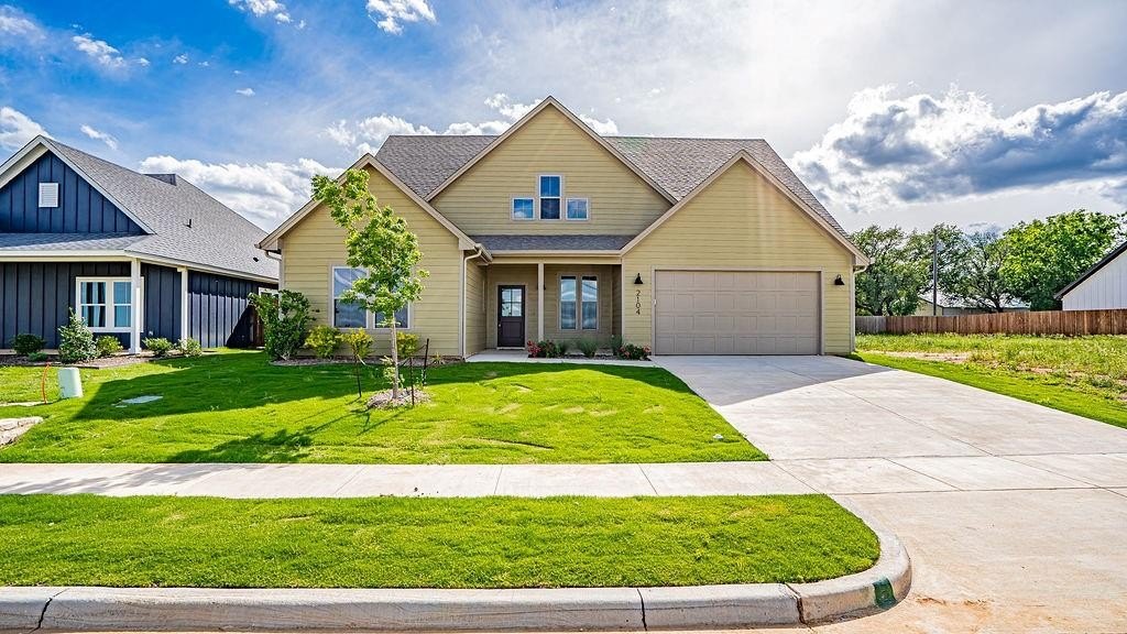 2104 Salina Circle, Granbury, TX 76048, 3 Bedrooms Bedrooms, ,2 BathroomsBathrooms,Residential,For Sale,2104 Salina Circle,20935841