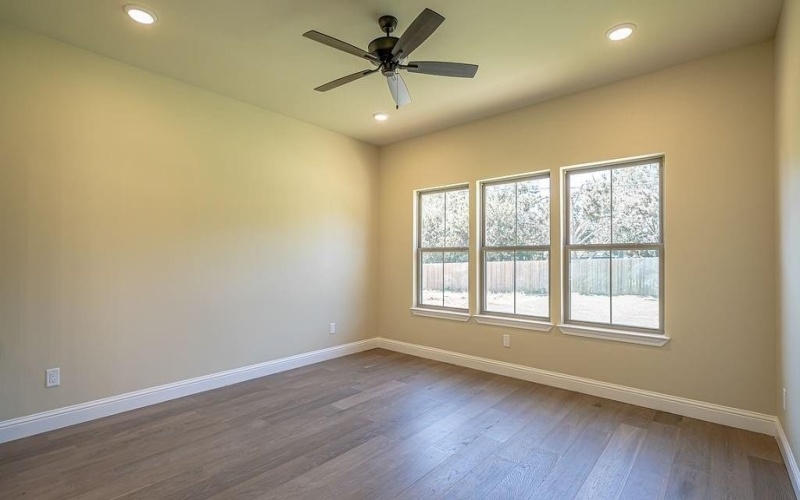 2104 Salina Circle, Granbury, TX 76048, 3 Bedrooms Bedrooms, ,2 BathroomsBathrooms,Residential,For Sale,2104 Salina Circle,20935841