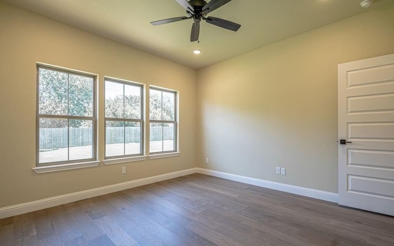 2104 Salina Circle, Granbury, TX 76048, 3 Bedrooms Bedrooms, ,2 BathroomsBathrooms,Residential,For Sale,2104 Salina Circle,20935841