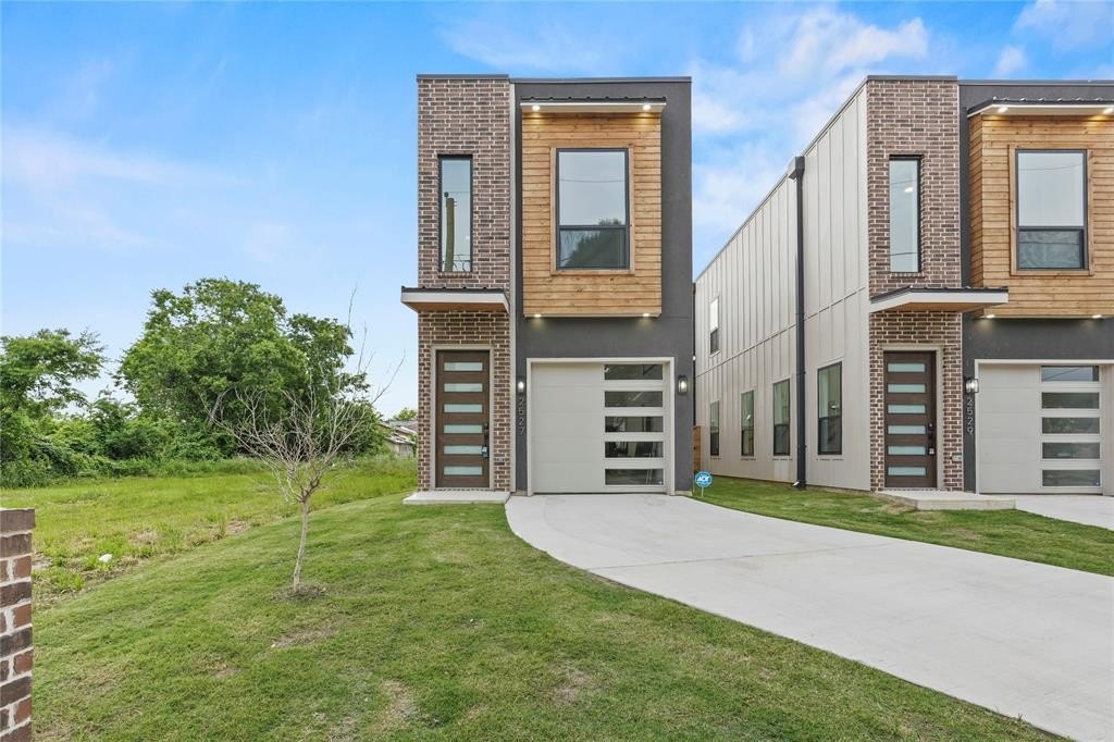 2527 Pennsylvania Avenue, Dallas, TX 75215, 3 Habitaciones Habitaciones , ,2 BañosBaños,Residential,En Venta,2527 Pennsylvania Avenue,20935940