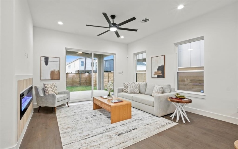 2527 Pennsylvania Avenue, Dallas, TX 75215, 3 Habitaciones Habitaciones , ,2 BañosBaños,Residential,En Venta,2527 Pennsylvania Avenue,20935940