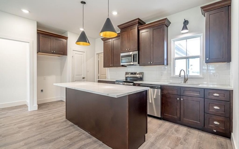 2112 Salina Circle, Granbury, TX 76048, 3 Bedrooms Bedrooms, ,2 BathroomsBathrooms,Residential,For Sale,2112 Salina Circle,20935955