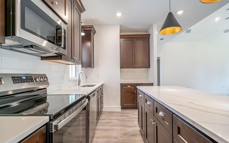 2112 Salina Circle, Granbury, TX 76048, 3 Bedrooms Bedrooms, ,2 BathroomsBathrooms,Residential,For Sale,2112 Salina Circle,20935955