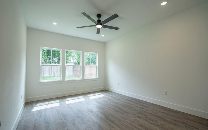 2112 Salina Circle, Granbury, TX 76048, 3 Bedrooms Bedrooms, ,2 BathroomsBathrooms,Residential,For Sale,2112 Salina Circle,20935955