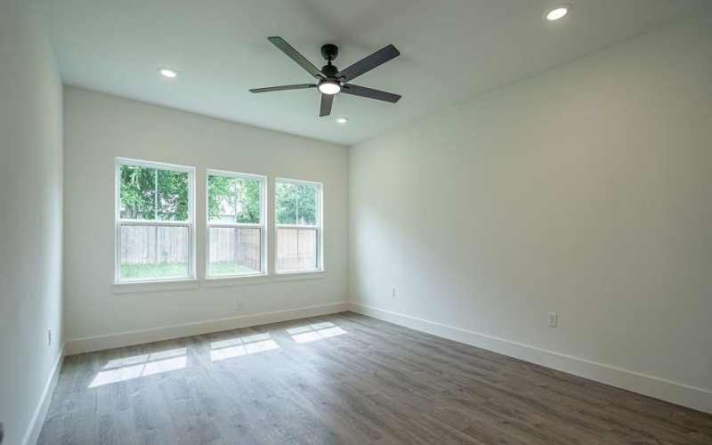 2112 Salina Circle, Granbury, TX 76048, 3 Bedrooms Bedrooms, ,2 BathroomsBathrooms,Residential,For Sale,2112 Salina Circle,20935955
