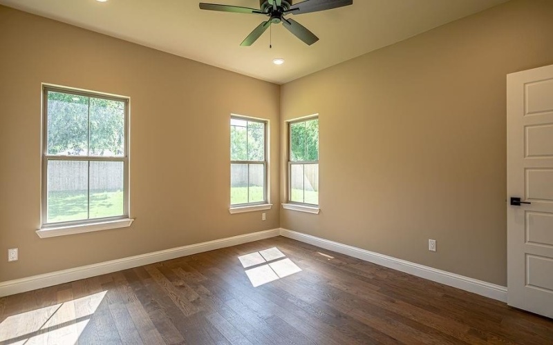 2208 Salina Circle, Granbury, TX 76048, 3 Bedrooms Bedrooms, ,2 BathroomsBathrooms,Residential,For Sale,2208 Salina Circle,20936023