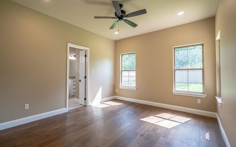 2208 Salina Circle, Granbury, TX 76048, 3 Bedrooms Bedrooms, ,2 BathroomsBathrooms,Residential,For Sale,2208 Salina Circle,20936023