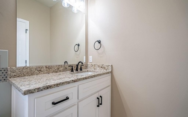 2208 Salina Circle, Granbury, TX 76048, 3 Bedrooms Bedrooms, ,2 BathroomsBathrooms,Residential,For Sale,2208 Salina Circle,20936023