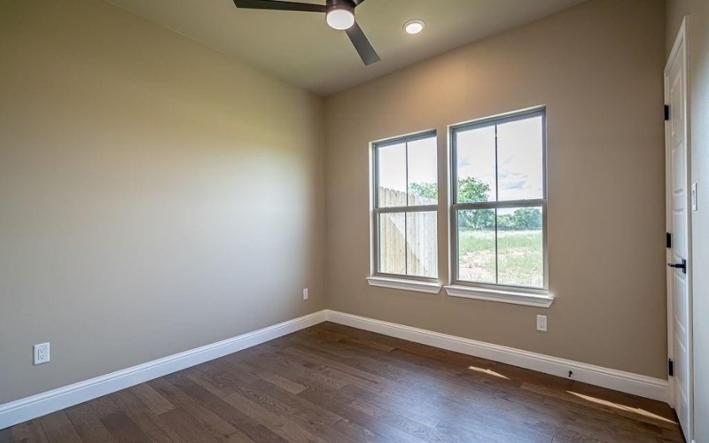 2208 Salina Circle, Granbury, TX 76048, 3 Bedrooms Bedrooms, ,2 BathroomsBathrooms,Residential,For Sale,2208 Salina Circle,20936023