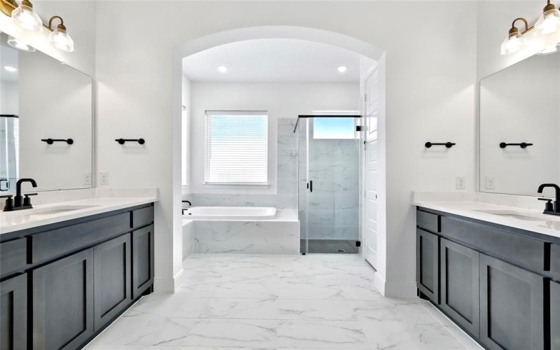 2100 Roaming Trl, Northlake, TX 76247, 5 Habitaciones Habitaciones , ,5 BañosBaños,Residential,En Venta,2100 Roaming Trl,20930656