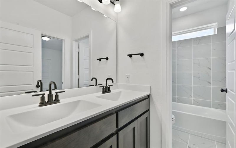 2100 Roaming Trl, Northlake, TX 76247, 5 Habitaciones Habitaciones , ,5 BañosBaños,Residential,En Venta,2100 Roaming Trl,20930656