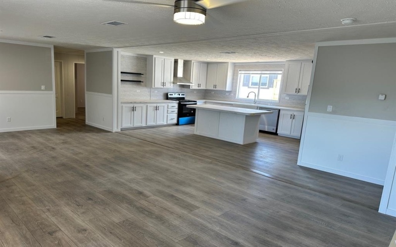 915 Arkansas River Drive, Granbury, TX 76048, 3 Bedrooms Bedrooms, ,2 BathroomsBathrooms,Residential,For Sale,915 Arkansas River Drive,20934884